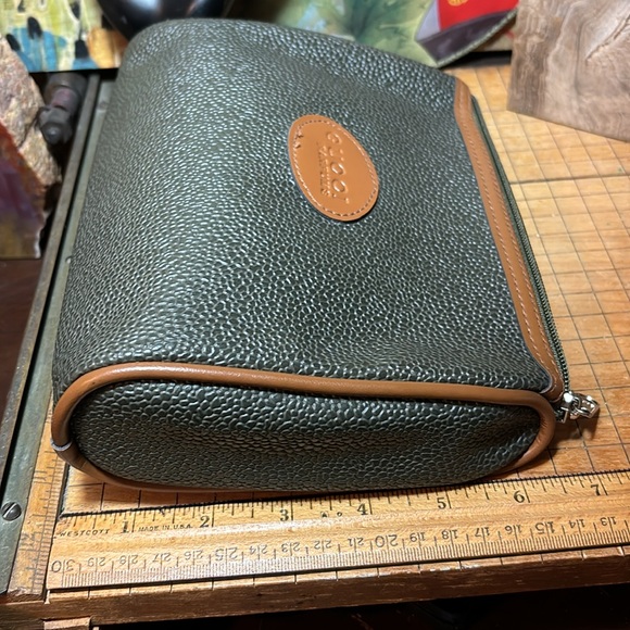 Gucci Parfums Green Tan Vintage Bag Zip Top Travel Toiletries 8.25”x6.5”x2.75” - Picture 15 of 17